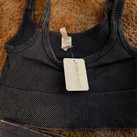 Bobbi Rocco Los Angeles yoga set - Picture 6 of 6